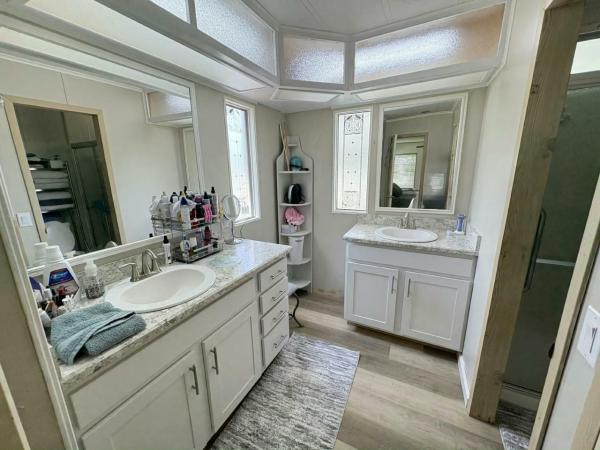 1985 TRAD Manufactured Home