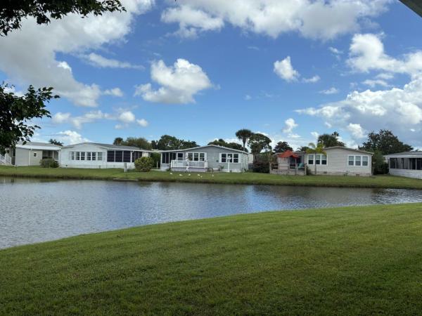 1985 TRAD Manufactured Home