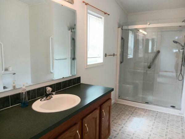 2004 Marlette Schult Smart Buy II 25800  Barrington Manufactured Home