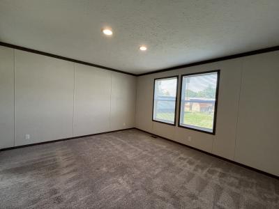 Photo 4 of 11 of home located at 40636 Keyes Ct Sterling Heights, MI 48310
