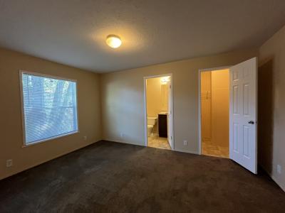 Photo 3 of 9 of home located at 4847 Carlton Rd Sterling Heights, MI 48310