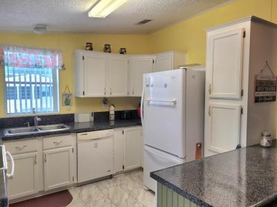 Photo 5 of 20 of home located at 5927 Benz Pl Zephyrhills, FL 33540