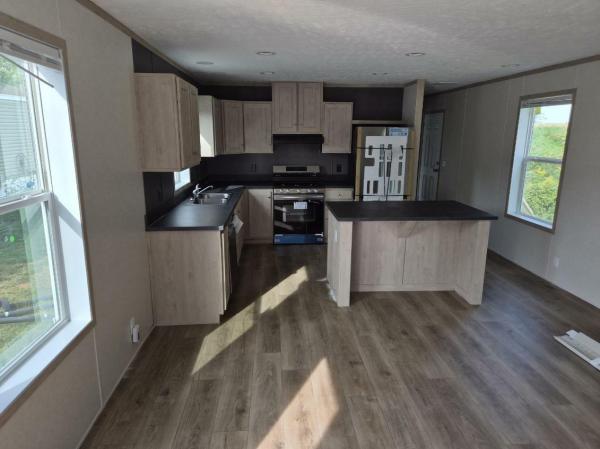 Photo 1 of 2 of home located at 5112 N Fairmount Street #251 Davenport, IA 52806