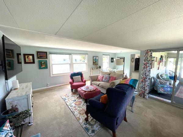 1974 Vindale 68-2-12 Mobile Home