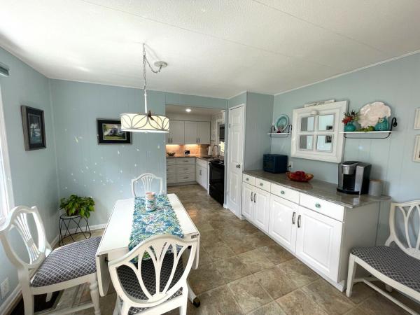 1974 Vindale 68-2-12 Mobile Home