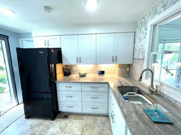 1974 Vindale 68-2-12 Mobile Home