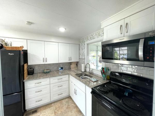 1974 Vindale 68-2-12 Mobile Home