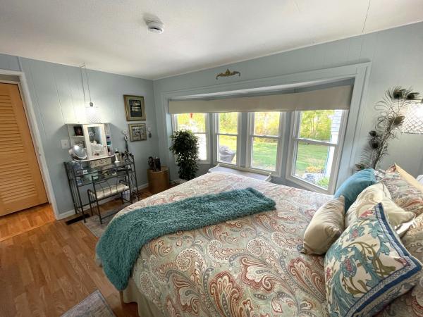 1974 Vindale 68-2-12 Mobile Home