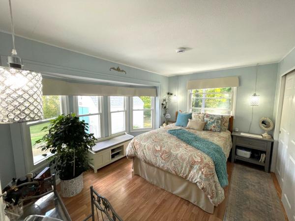 1974 Vindale 68-2-12 Mobile Home