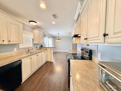 Photo 5 of 13 of home located at 6044 Liberty Drive Groveland, FL 34736