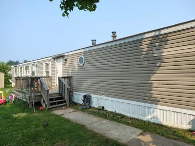 Photo 2 of 11 of home located at 4652 Meadow Lane Drive #1223 Traverse City, MI 49685