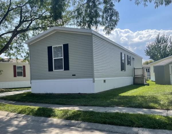 2021 Champion - Topeka Mobile Home