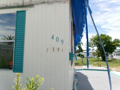 Photo 1 of 3 of home located at 7100 Ulmerton Rd - Lot 409 Largo, FL 33771