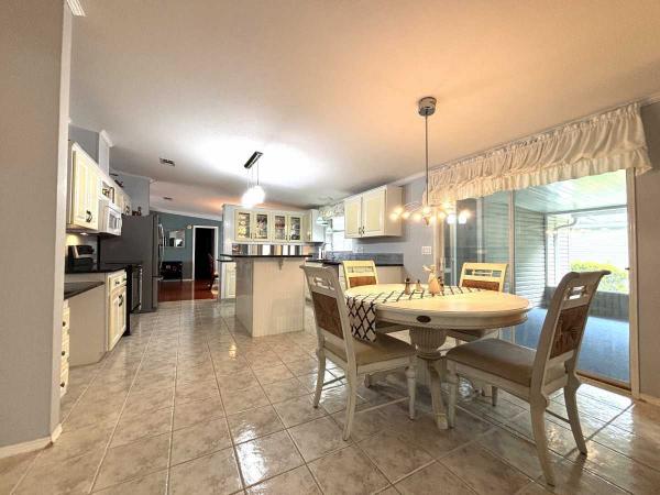 2000 Palm Harbor Mobile Home