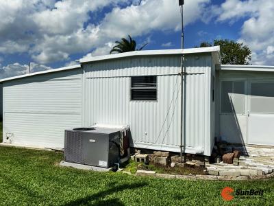 Photo 3 of 18 of home located at 918 Reed Canal Road Lot 270 South Daytona, FL 32119
