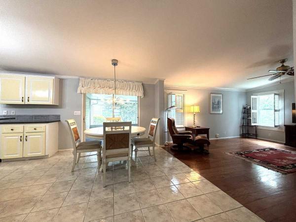 2000 Palm Harbor Mobile Home