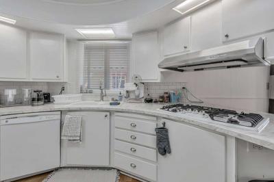 Photo 4 of 8 of home located at 29129 Verdi Rd. Hayward, CA 94544