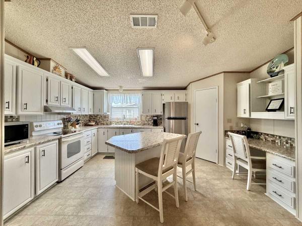 1988 2BA/2BA Mobile Home