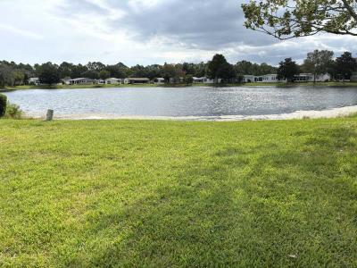 Photo 5 of 19 of home located at 72 Beaver Lake Circle #394 Ormond Beach, FL 32174