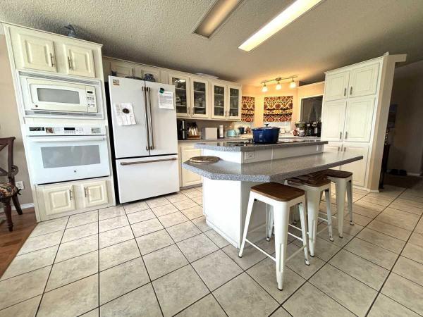 2000 Jacobsen Mobile Home