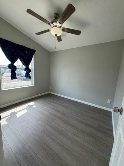 Photo 5 of 20 of home located at 400 West Baseline Road Tempe, AZ 85281