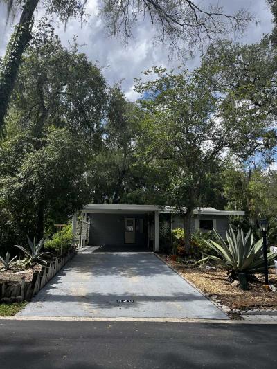 Photo 4 of 18 of home located at 420 Bark Circle Deland, FL 32724