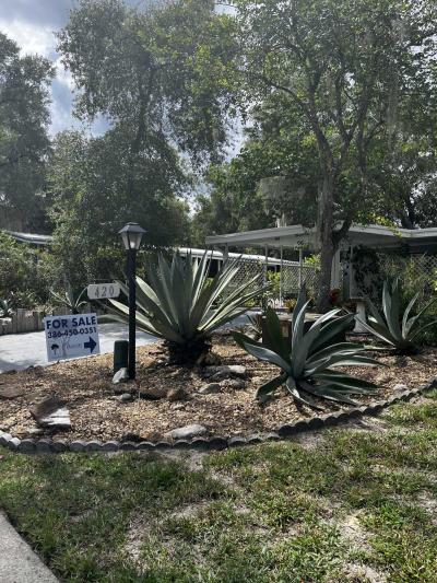 Photo 3 of 18 of home located at 420 Bark Circle Deland, FL 32724