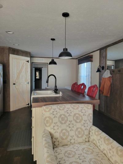 Photo 2 of 9 of home located at 2904 Stratford Bay City, MI 48706