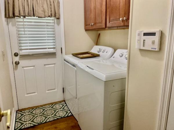 1986 BARR HS Mobile Home