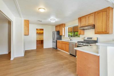 Photo 3 of 8 of home located at 464 Millpond Dr San Jose, CA 95125