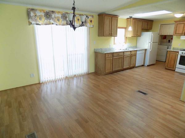 1988 Skyline Manufactured Home