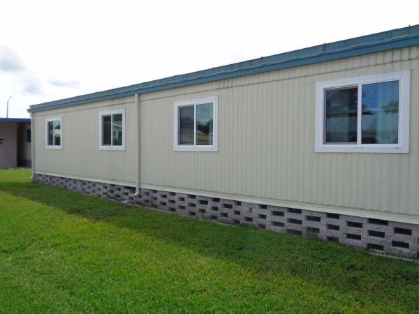 1977 TWIN Manufactured Home