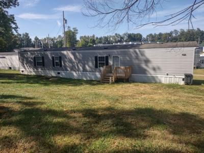 Mobile Home at 4878 Lee Hwy Lot 48 Dublin, VA 24084