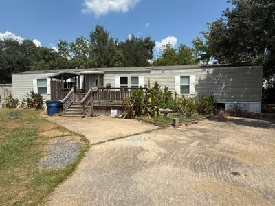 Mobile Home at 3305 Pine Ct Nederland, TX 77627