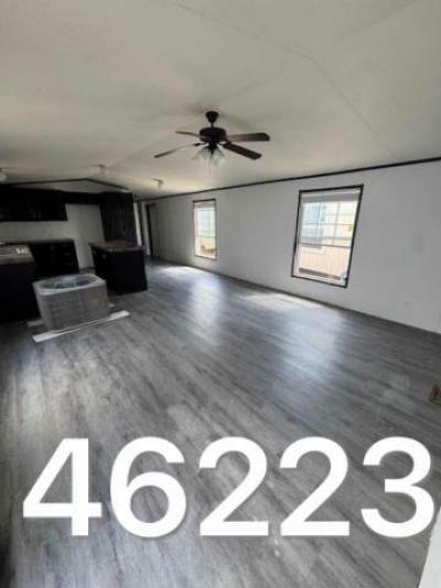 Mobile Home at Manufactured Housing Consultan 5221 S Zapata Hwy Laredo, TX 78046