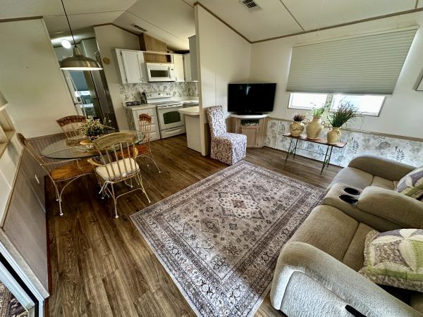 1993 Mobile Home