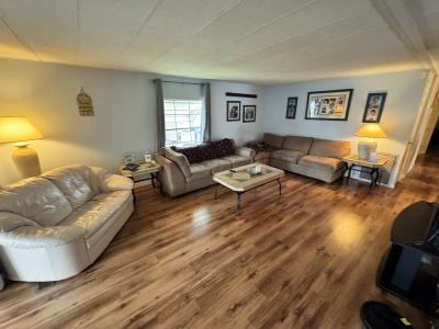 Photo 2 of 11 of home located at 66020 London Rd. Pinellas Park, FL 33782