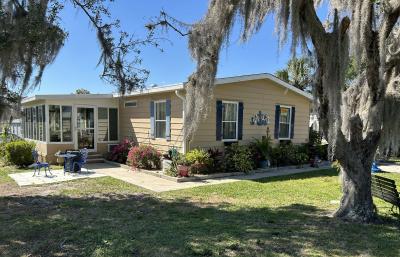 Photo 2 of 14 of home located at 1315 Hudson Way Grand Island, FL 32735