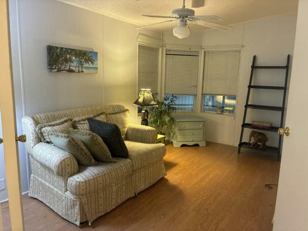 1995 Palm Harbor HS Manufactured Home