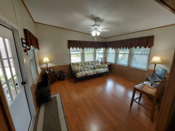 1992 Palm Harbor 3044B+V Manufactured Home