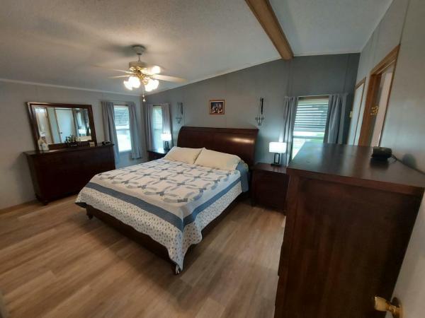 1992 Palm Harbor 3044B+V Manufactured Home