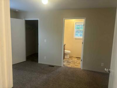 Photo 4 of 7 of home located at 9834 Julie Drive Site #224 Ypsilanti, MI 48197