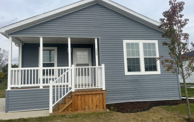 Photo 2 of 15 of home located at 24257 Redwood Dr Chelsea, MI 48118