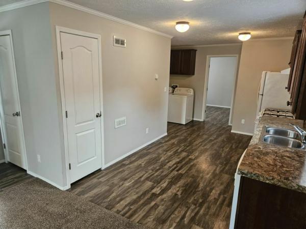 2018 Manufactured Housing Enterprise Mansion 4020 Manufactured Home