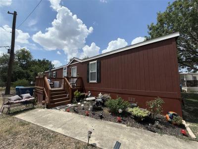 Mobile Home at 9605 W Us Highway 90 Lot #325 San Antonio, TX 78245