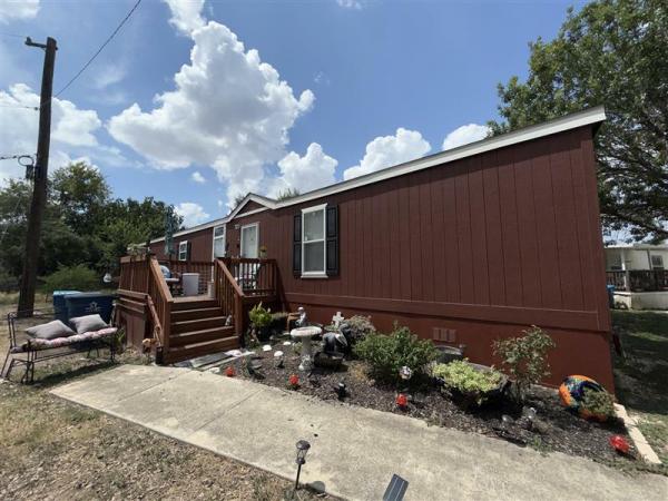 Photo 2 of 2 of home located at 9605 W Us Highway 90 Lot #325 San Antonio, TX 78245