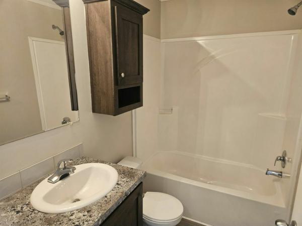 2021 Champion Home Builders, Inc RA1444 201 Manufactured Home