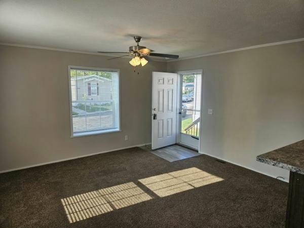 2021 Champion Home Builders, Inc RA1444 201 Manufactured Home