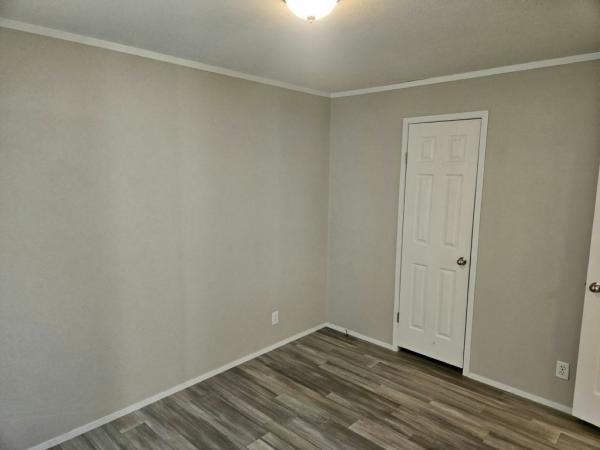 2021 Champion Home Builders, Inc RA1444 201 Manufactured Home