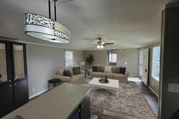 1999 Oakwood Homes Corp Mobile Home For Sale